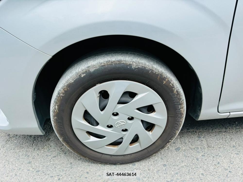 Toyota COROLLA AXIO 2019-07 8298898-30