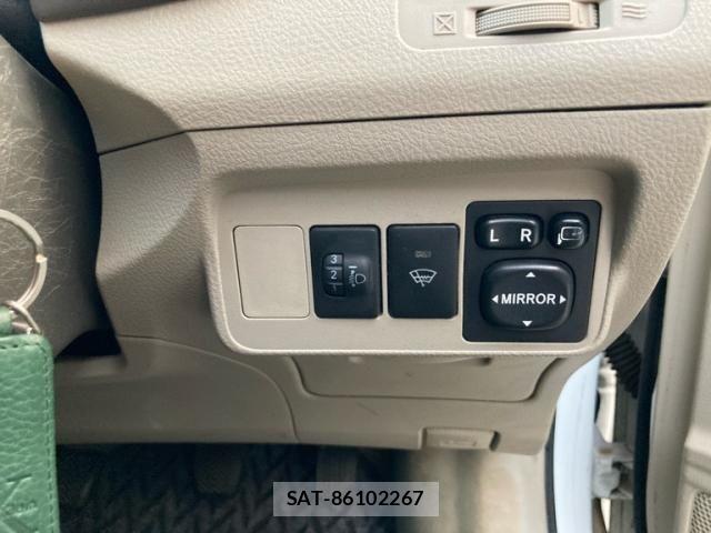 Toyota COROLLA AXIO 2011-09 8335255-12