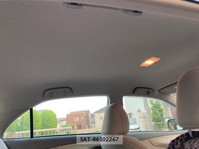 Toyota COROLLA AXIO 2011-09 8335255-17