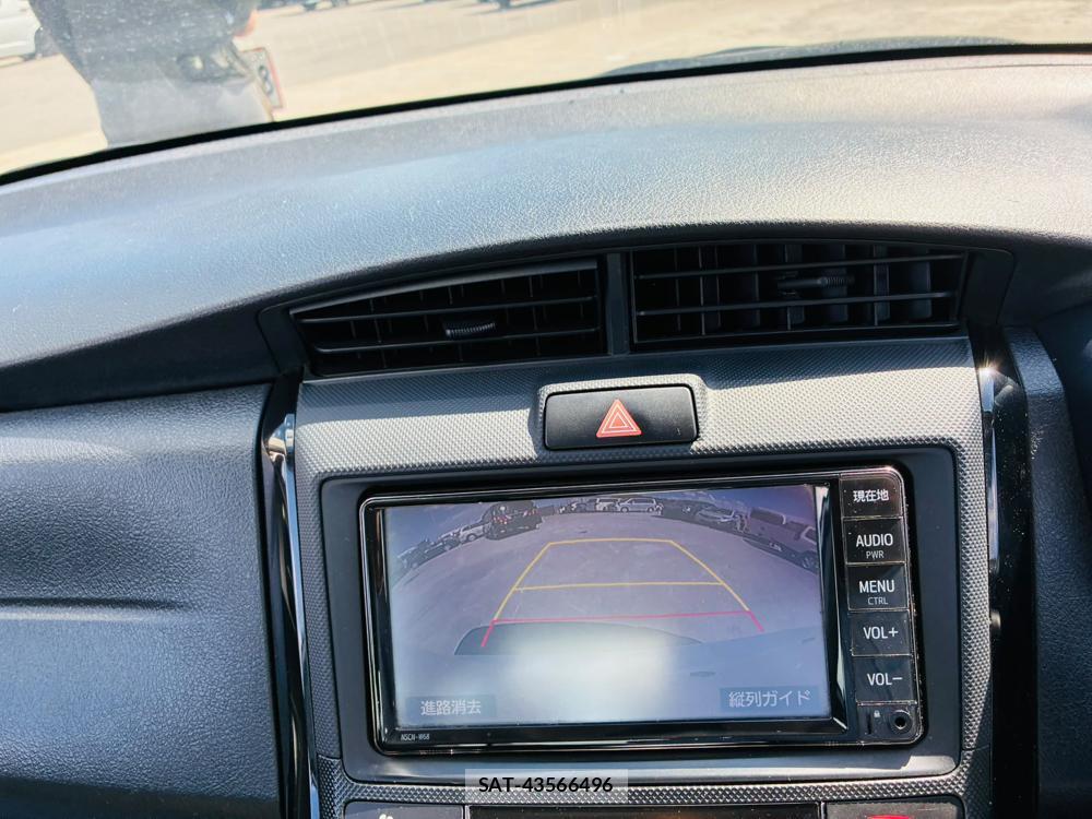 Toyota COROLLA AXIO 2019-07 8225912-18