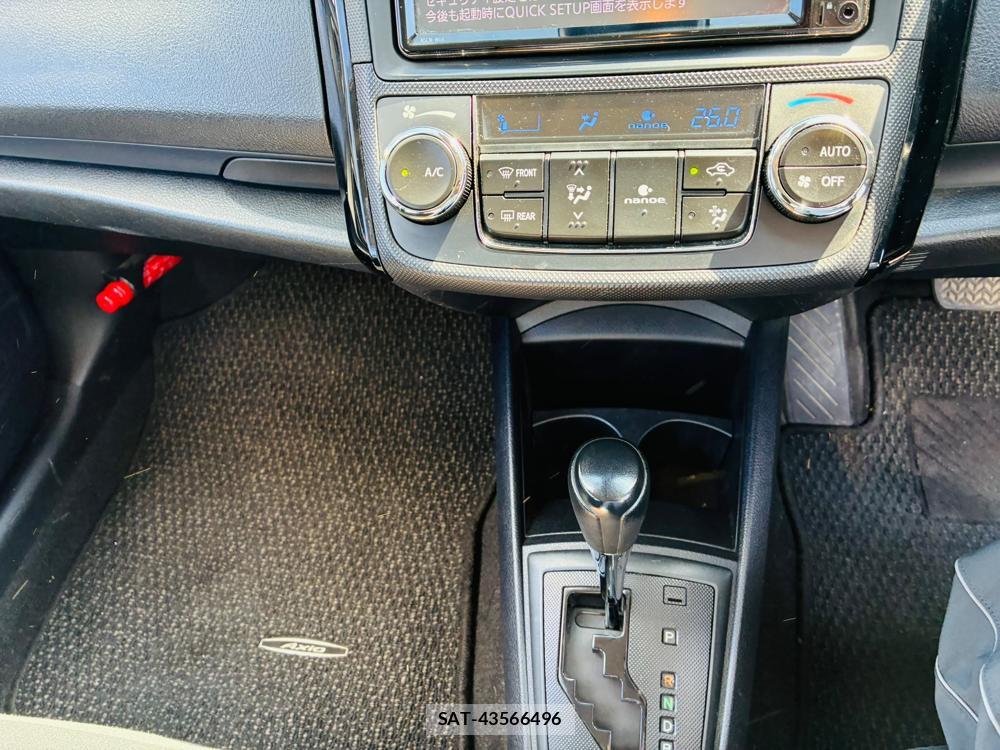 Toyota COROLLA AXIO 2019-07 8225912-19