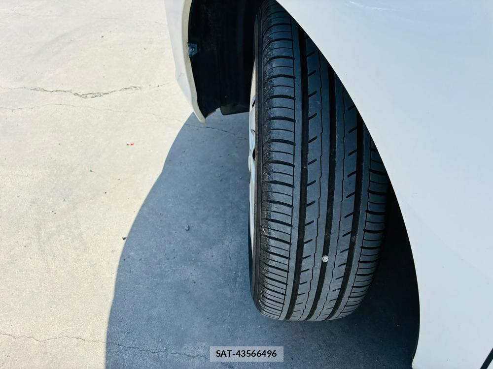 Toyota COROLLA AXIO 2019-07 8225912-30