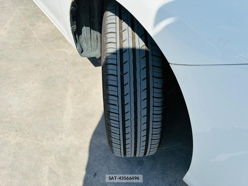 Toyota COROLLA AXIO 2019-07 8225912-31