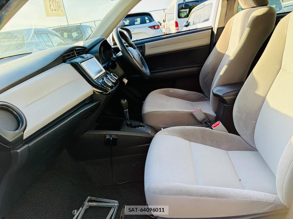 Toyota COROLLA AXIO 2013-09 8111254-10