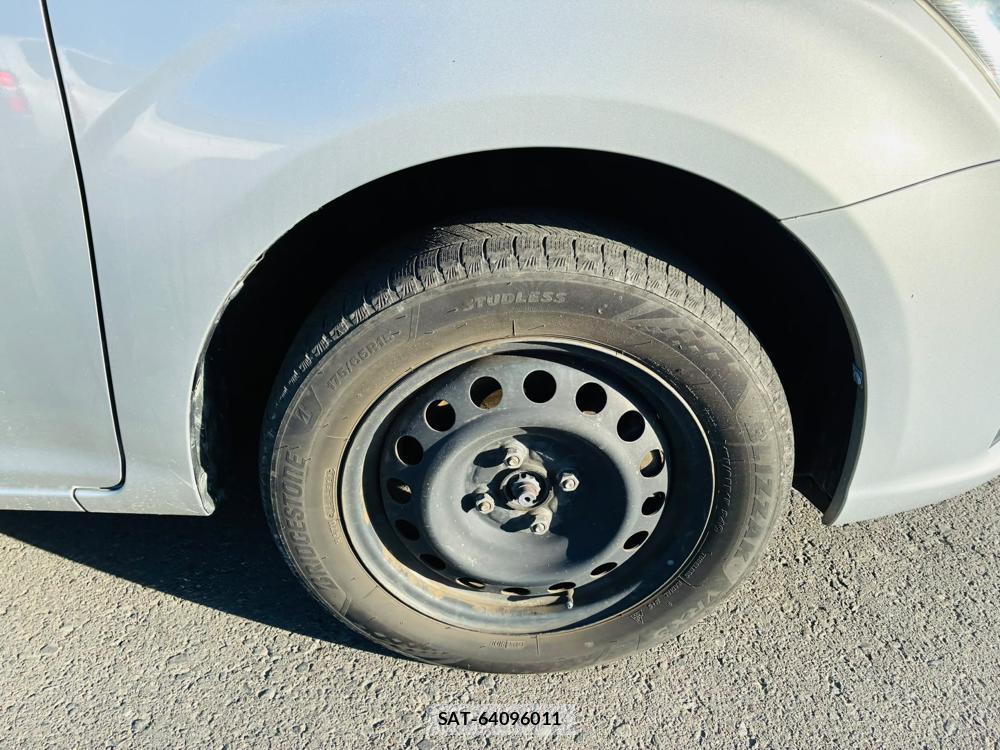 Toyota COROLLA AXIO 2013-09 8111254-27