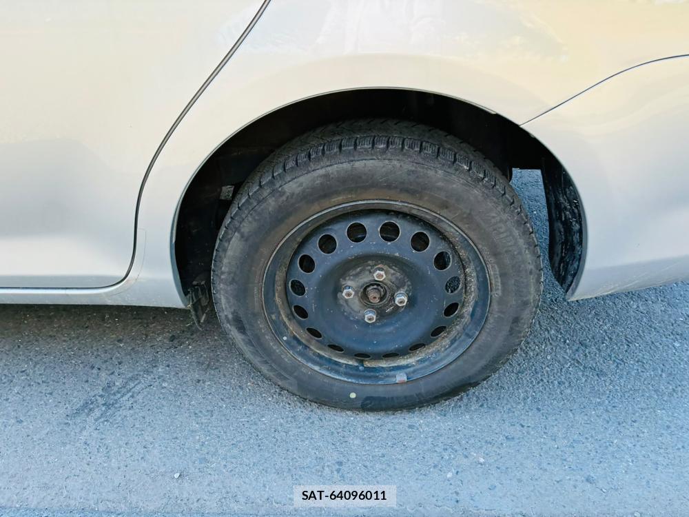 Toyota COROLLA AXIO 2013-09 8111254-29