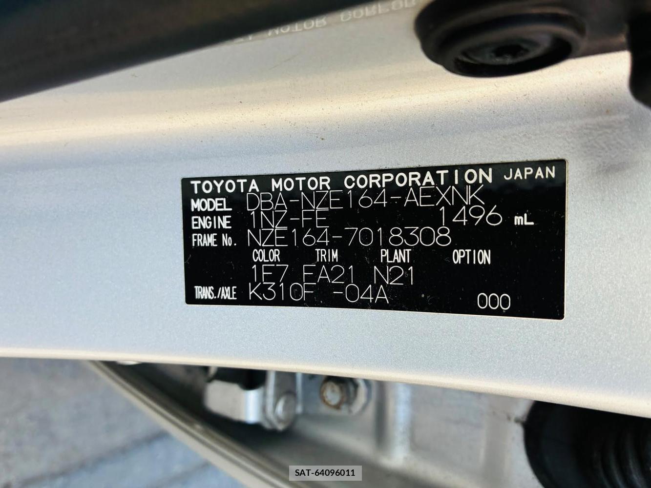 Toyota COROLLA AXIO 2013-09 8111254-33