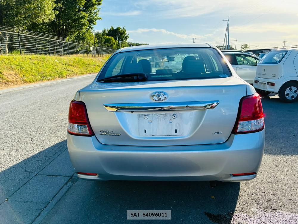 Toyota COROLLA AXIO 2013-09 8111254-3