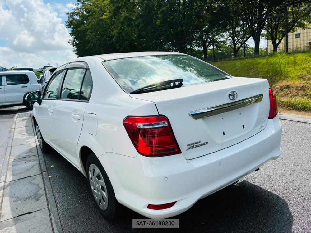 Toyota COROLLA AXIO 2019-03 8184134-2