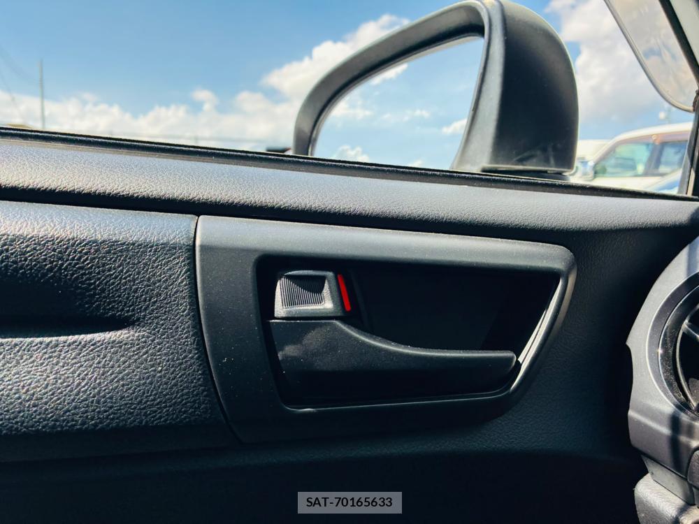 Toyota COROLLA AXIO 2019-03 8184136-22