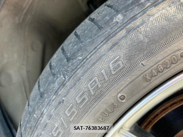 Toyota COROLLA AXIO 2011-08 8365188-3