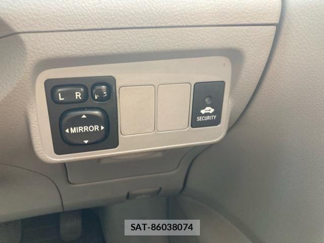 Toyota COROLLA AXIO 2007-01 8371531-17