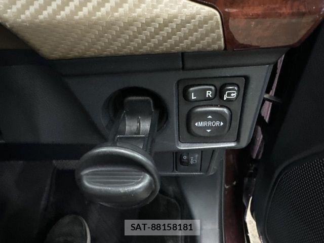 Toyota COROLLA AXIO 2012-07 8411694-22