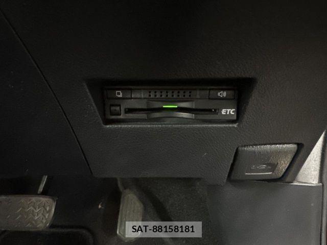 Toyota COROLLA AXIO 2012-07 8411694-24
