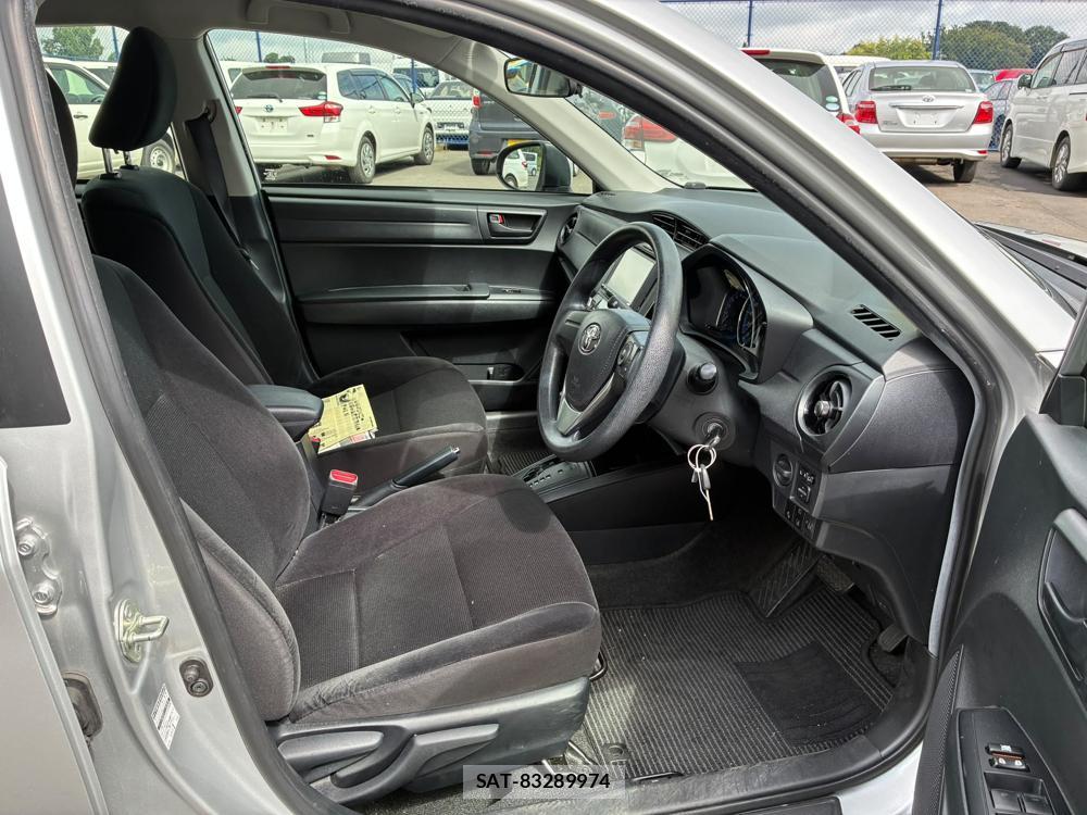 Toyota COROLLA AXIO 2019-07 8244210-11