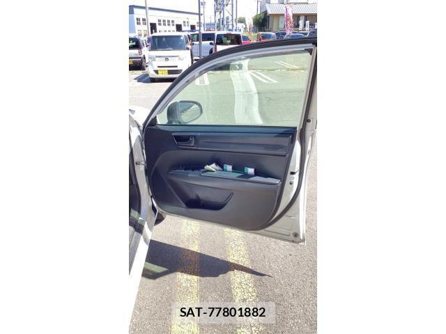 Toyota COROLLA AXIO 2017-03 8411692-10