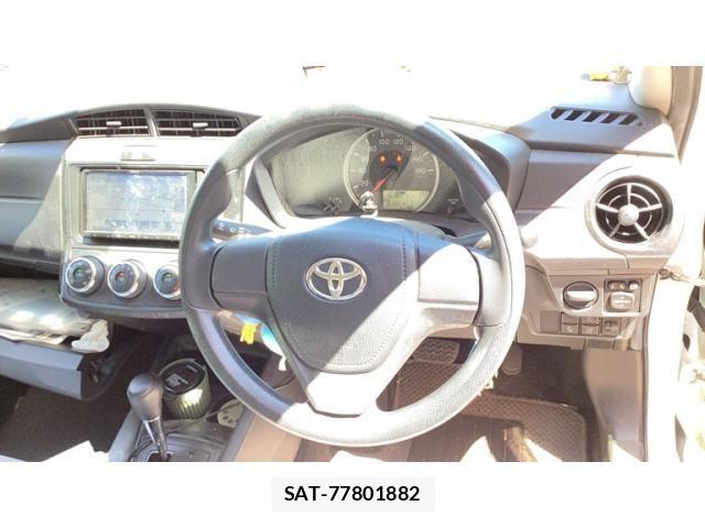 Toyota COROLLA AXIO 2017-03 8411692-7