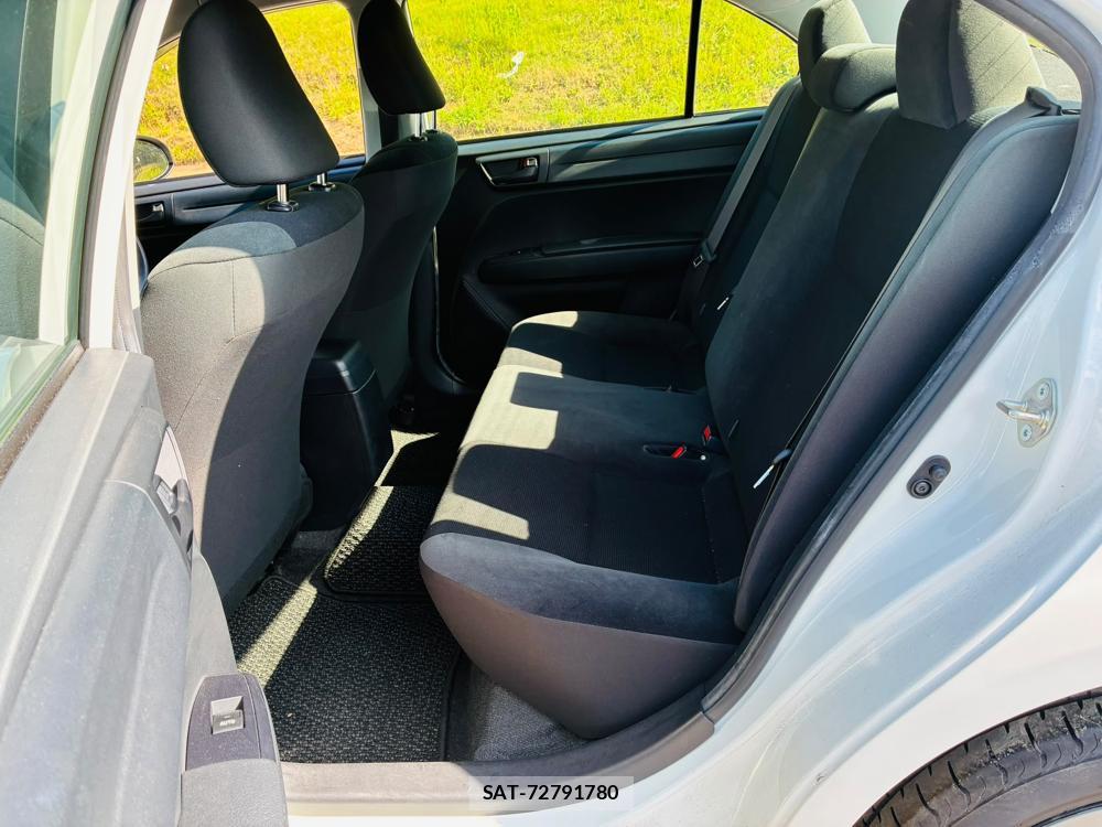 Toyota COROLLA AXIO 2019-03 8282298-9