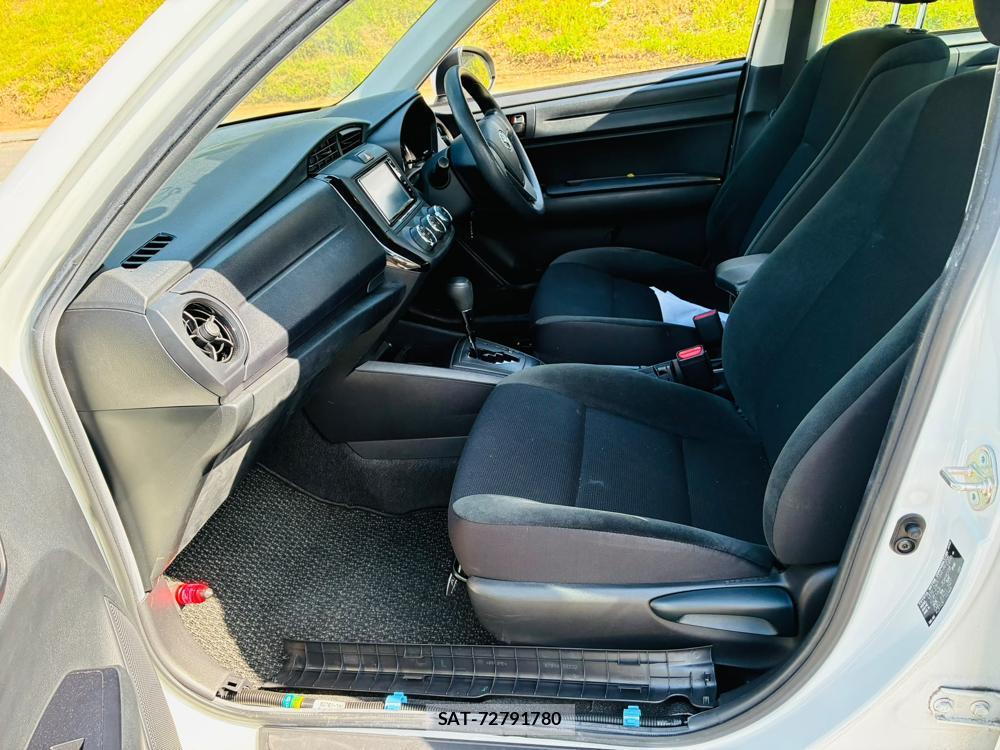 Toyota COROLLA AXIO 2019-03 8282298-10
