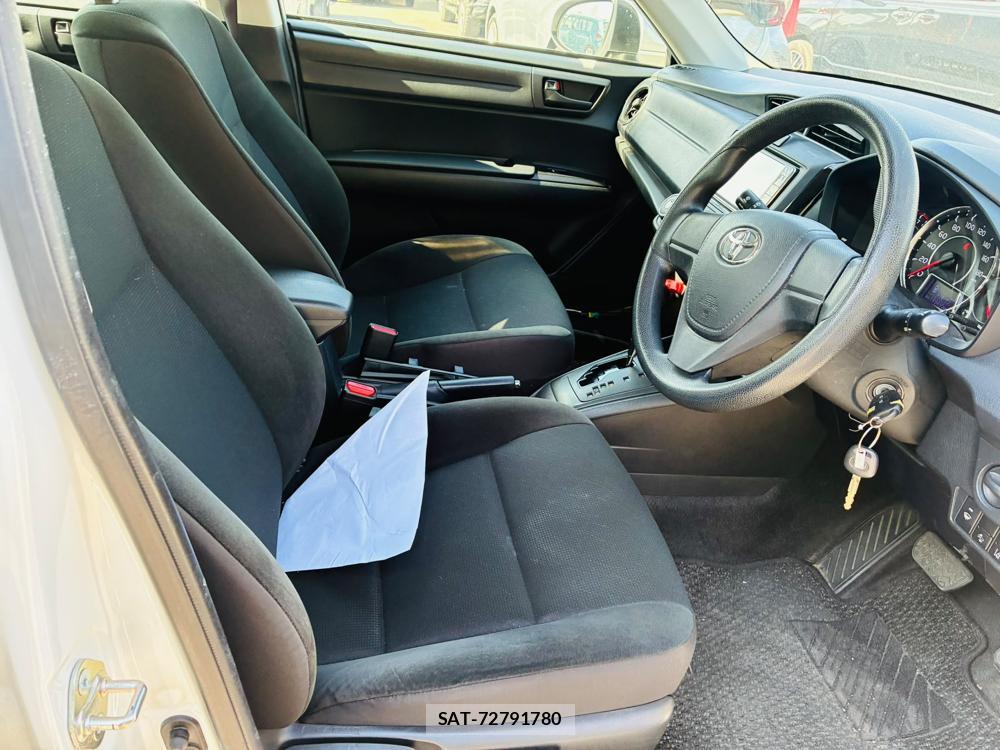 Toyota COROLLA AXIO 2019-03 8282298-11