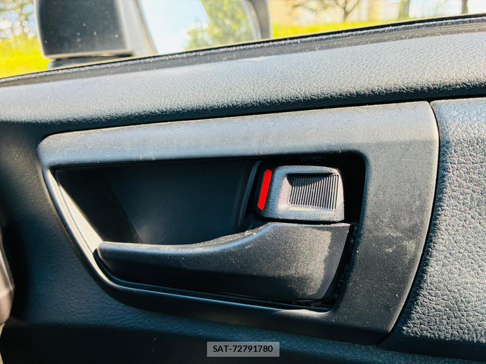 Toyota COROLLA AXIO 2019-03 8282298-19