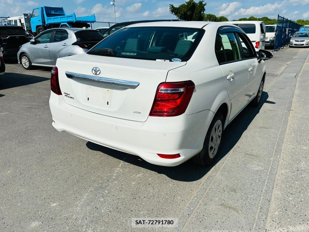 Toyota COROLLA AXIO 2019-03 8282298-4