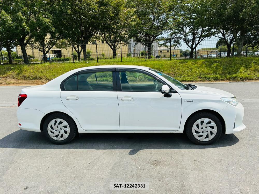 Toyota COROLLA AXIO 2019-07 8199195-5