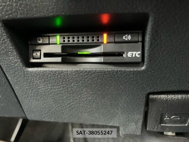 Toyota COROLLA AXIO 2013-08 8485168-18