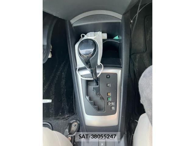 Toyota COROLLA AXIO 2013-08 8485168-24