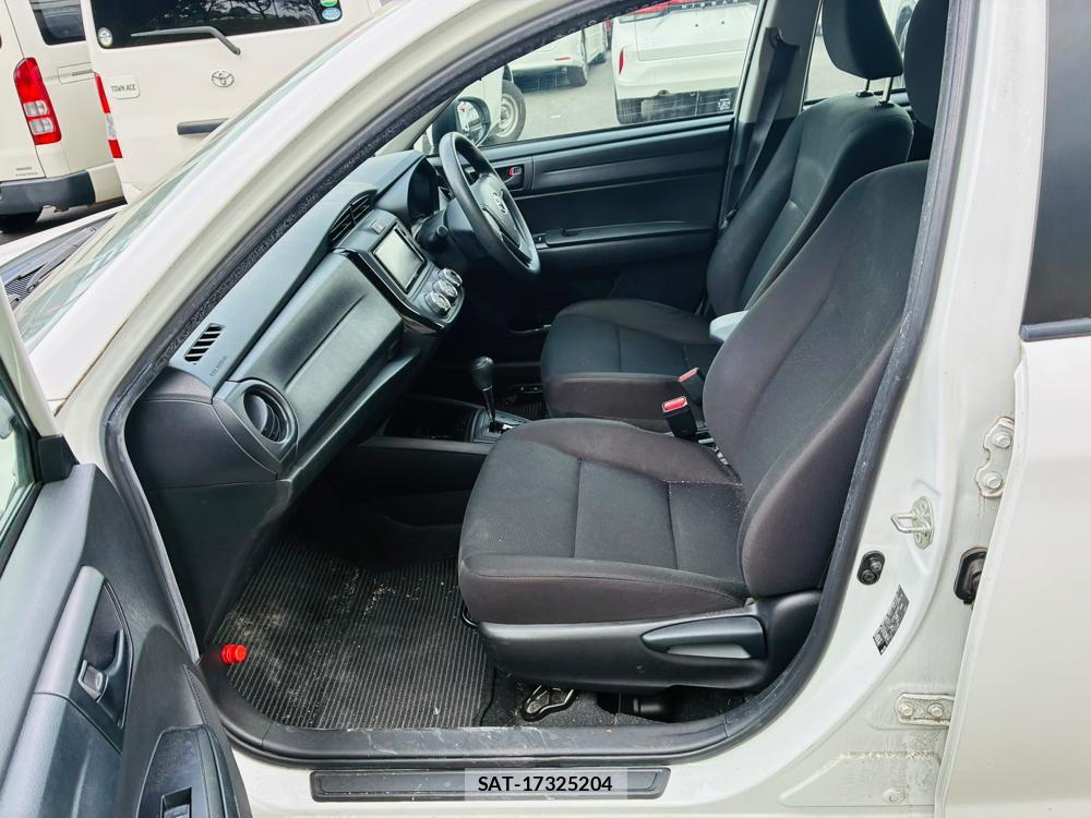 Toyota COROLLA AXIO 2019-10 8408527-10