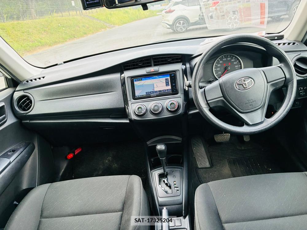 Toyota COROLLA AXIO 2019-10 8408527-12