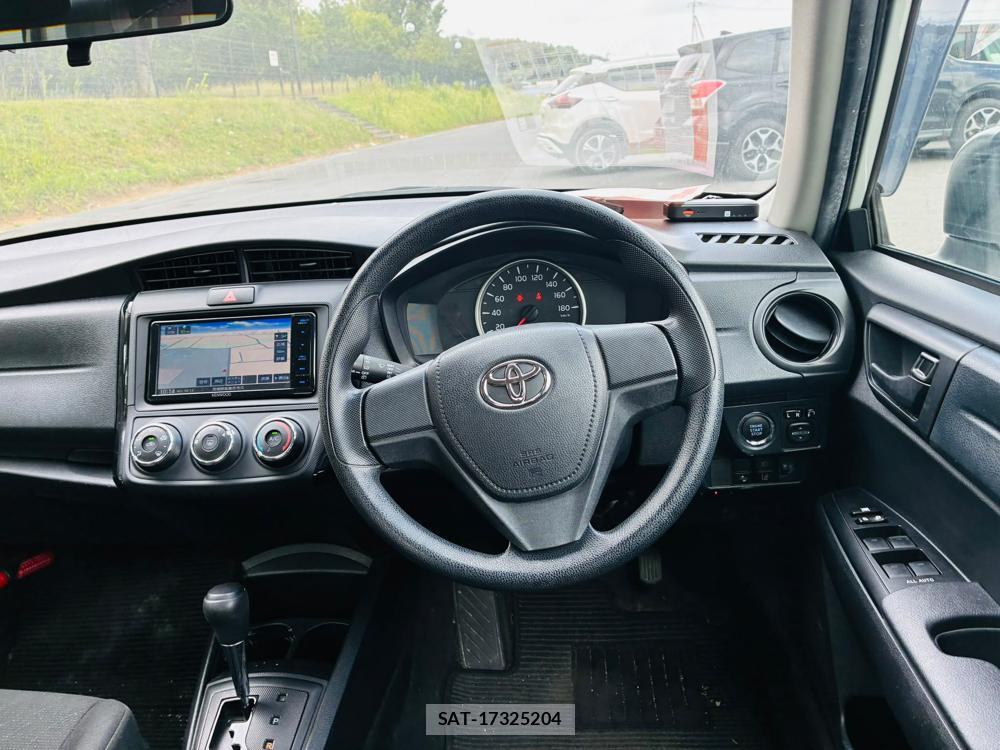 Toyota COROLLA AXIO 2019-10 8408527-13