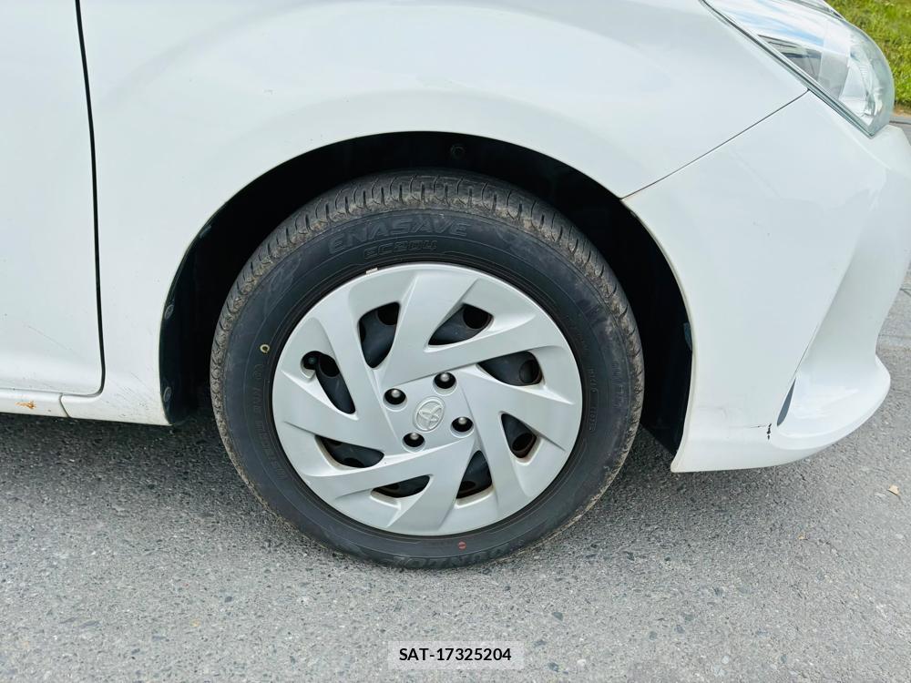 Toyota COROLLA AXIO 2019-10 8408527-28