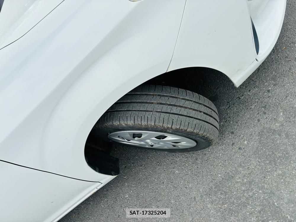 Toyota COROLLA AXIO 2019-10 8408527-31