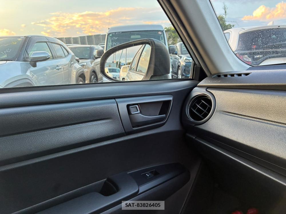 Toyota COROLLA AXIO 2020-07 8298894-22