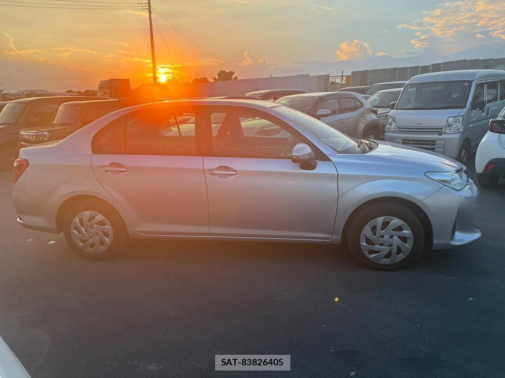 Toyota COROLLA AXIO 2020-07 8298894-5