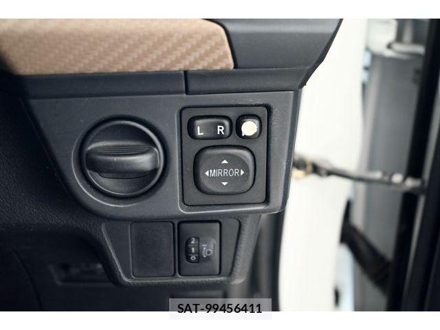 Toyota COROLLA AXIO 2014-03 8524088-14