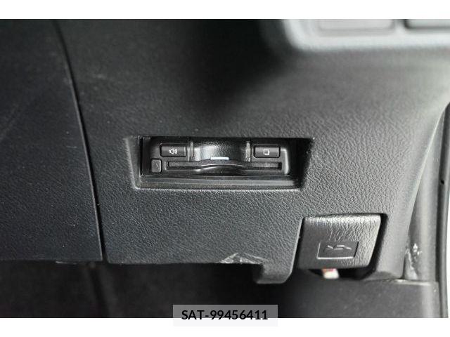 Toyota COROLLA AXIO 2014-03 8524088-15