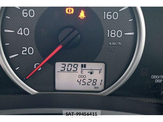 Toyota COROLLA AXIO 2014-03 8524088-23