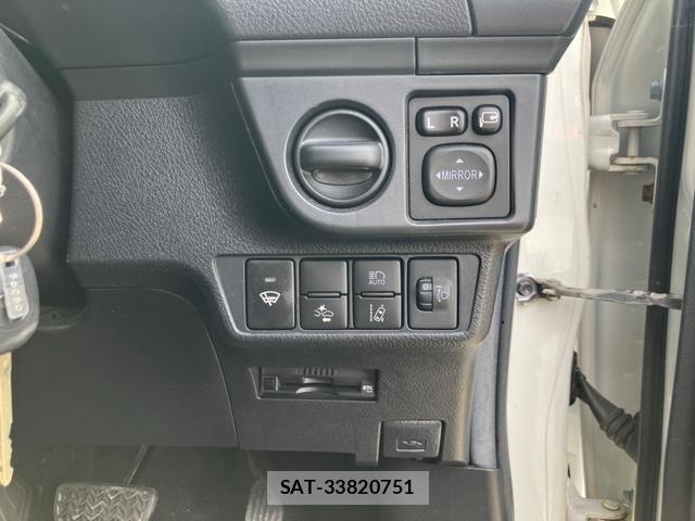 Toyota COROLLA AXIO 2019-03 8489808-6