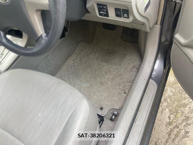 Toyota COROLLA AXIO 2009-03 8524090-12