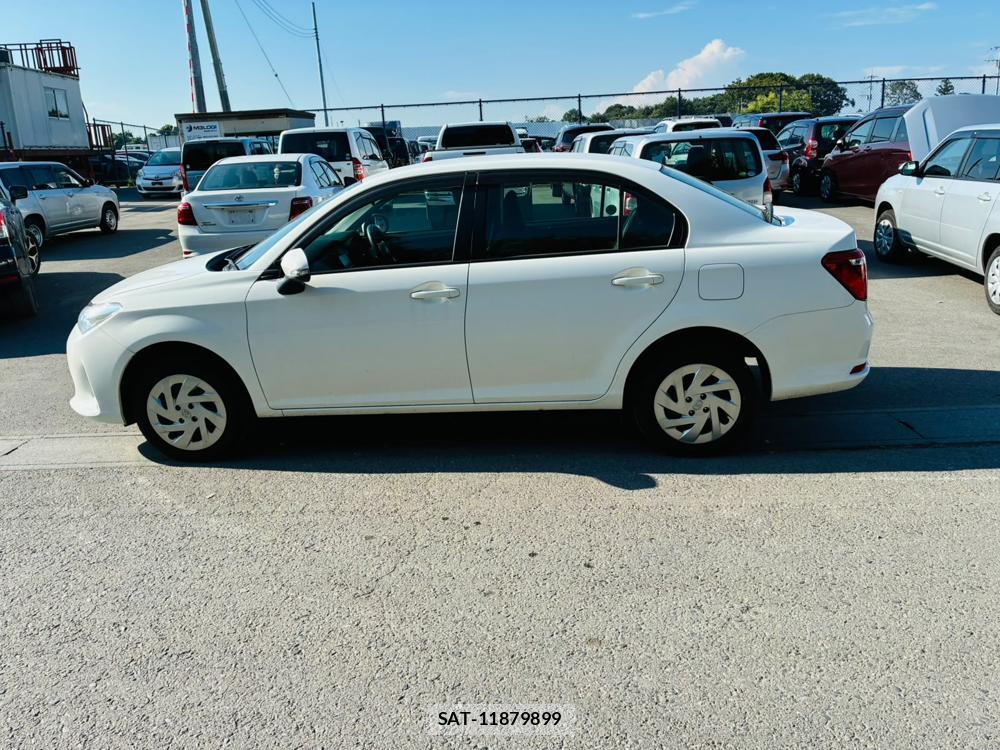 Toyota COROLLA AXIO 2019-03 8282302-1