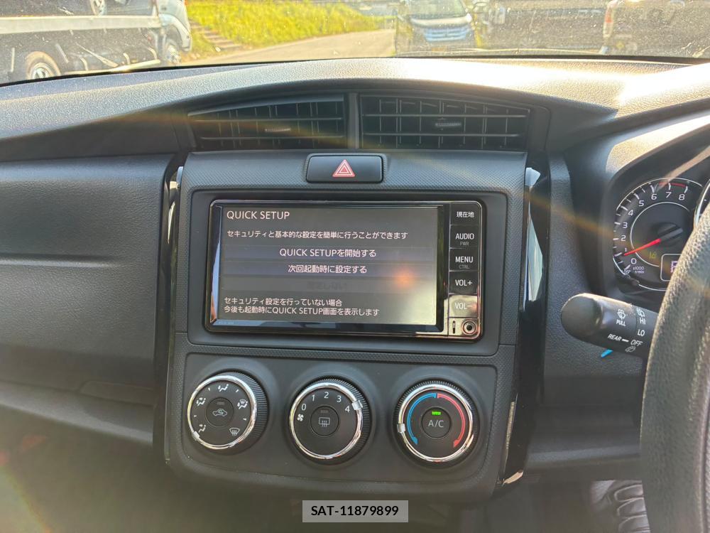 Toyota COROLLA AXIO 2019-03 8282302-19