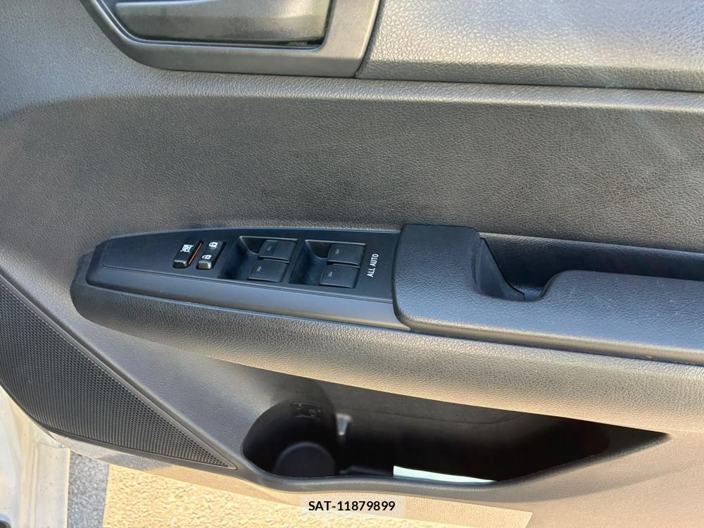 Toyota COROLLA AXIO 2019-03 8282302-22