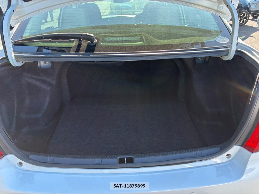 Toyota COROLLA AXIO 2019-03 8282302-25