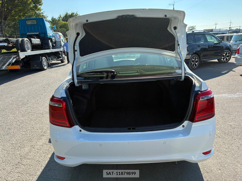 Toyota COROLLA AXIO 2019-03 8282302-26