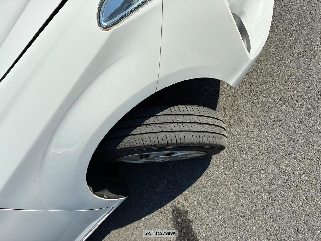 Toyota COROLLA AXIO 2019-03 8282302-31
