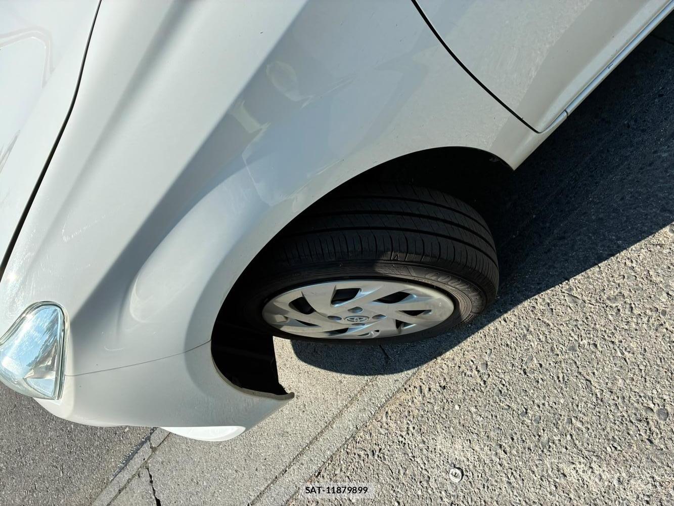 Toyota COROLLA AXIO 2019-03 8282302-32