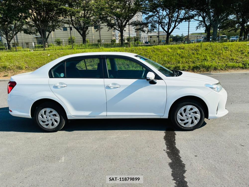 Toyota COROLLA AXIO 2019-03 8282302-5