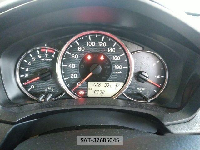 Toyota COROLLA AXIO 2016-10 8626189-3